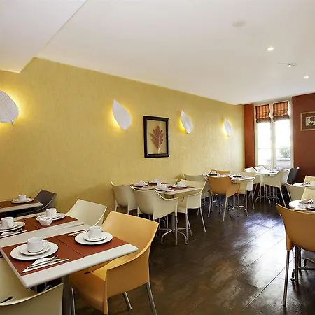 Ibis Styles Eiffel Cambronne Szálloda