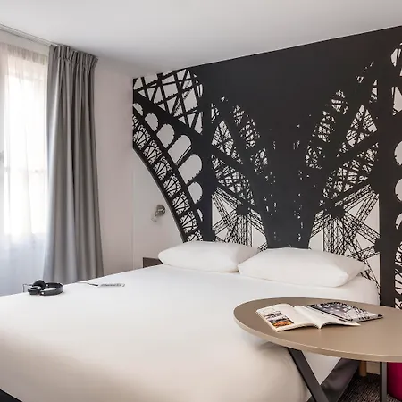 Ibis Styles Eiffel Cambronne 3* Párizs
