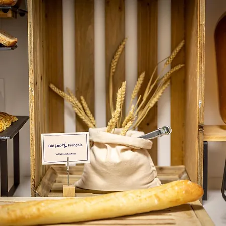 Ibis Styles Eiffel Cambronne Hotel 3*