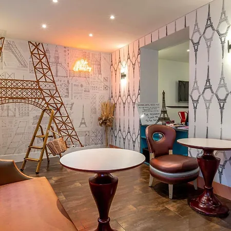 Ibis Styles Eiffel Cambronne Hotel 3*