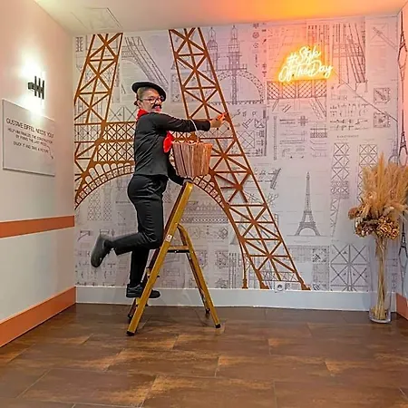 Ibis Styles Eiffel Cambronne 3* Paříž