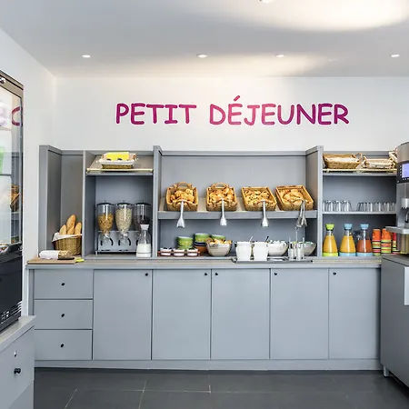 Ibis Styles Eiffel Cambronne Hotel