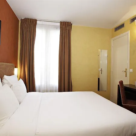 Szálloda Ibis Styles Eiffel Cambronne 3*