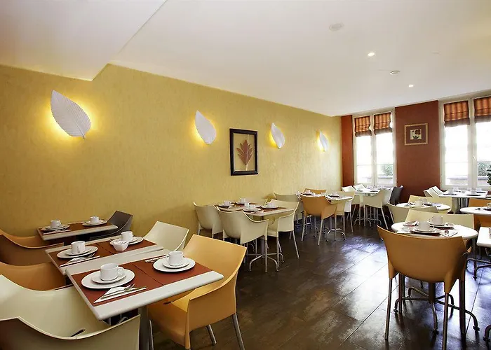 Ibis Styles Eiffel Cambronne Hotel