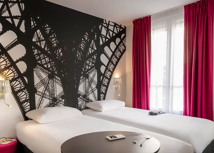 Ibis Styles Eiffel Cambronne Szálloda 3*