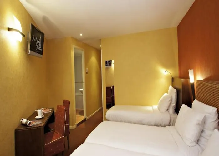 Szálloda Ibis Styles Eiffel Cambronne 3*