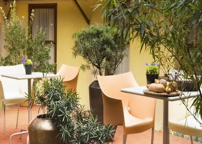 Ibis Styles Eiffel Cambronne 3*