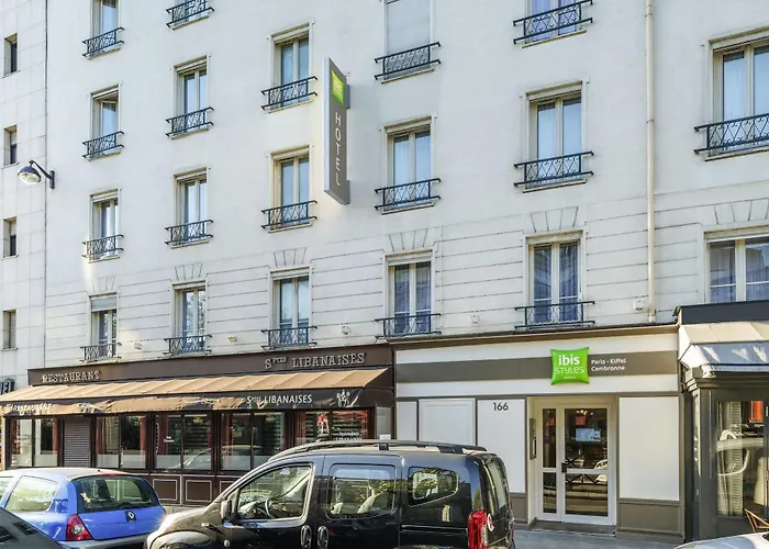 Ibis Styles Eiffel Cambronne 3* Párizs