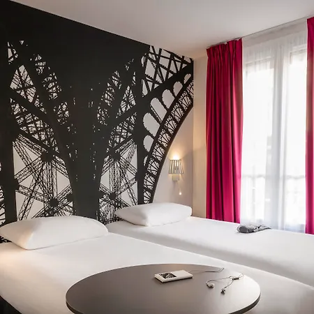 Ibis Styles Eiffel Cambronne Szálloda 3*