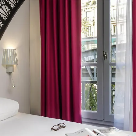 Ibis Styles Eiffel Cambronne Szálloda Párizs