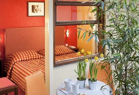 Отель Ibis Styles Eiffel Cambronne 3*