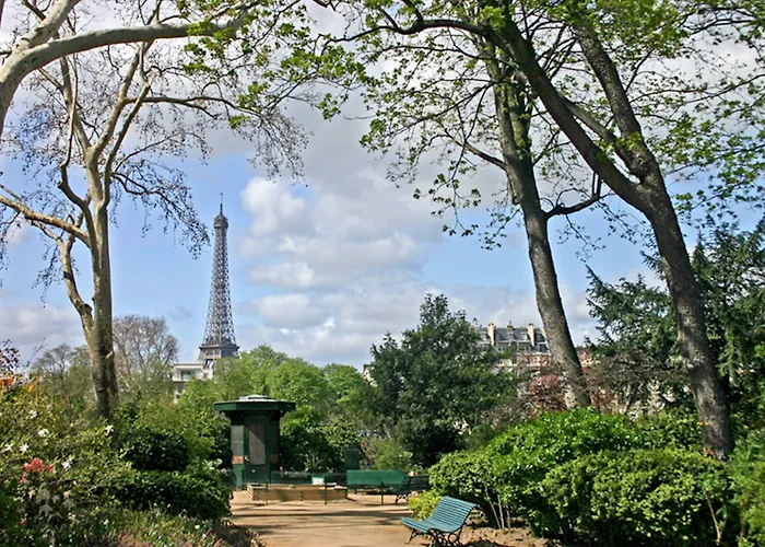 Hotel Ibis Styles Eiffel Cambronne