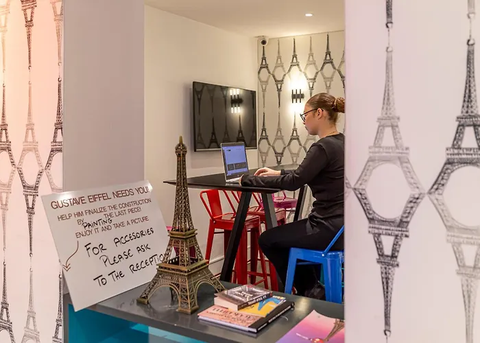 Ibis Styles Eiffel Cambronne Hotel